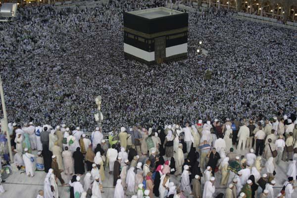 The sale of Umrah visas is forbidden .. And farewell to the time of the Umrah pilgrims